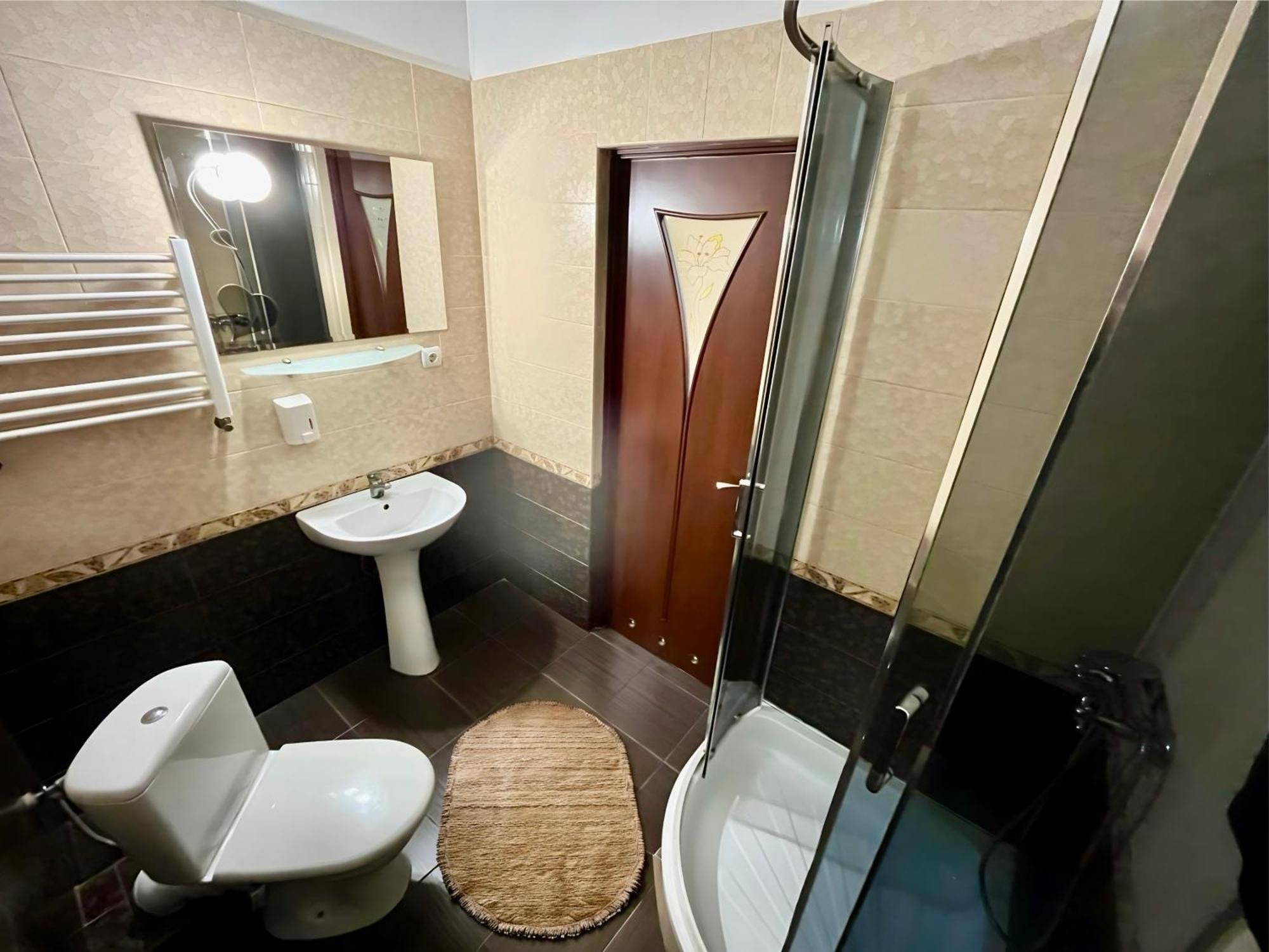 Domino Hotell Berehove  Exteriör bild
