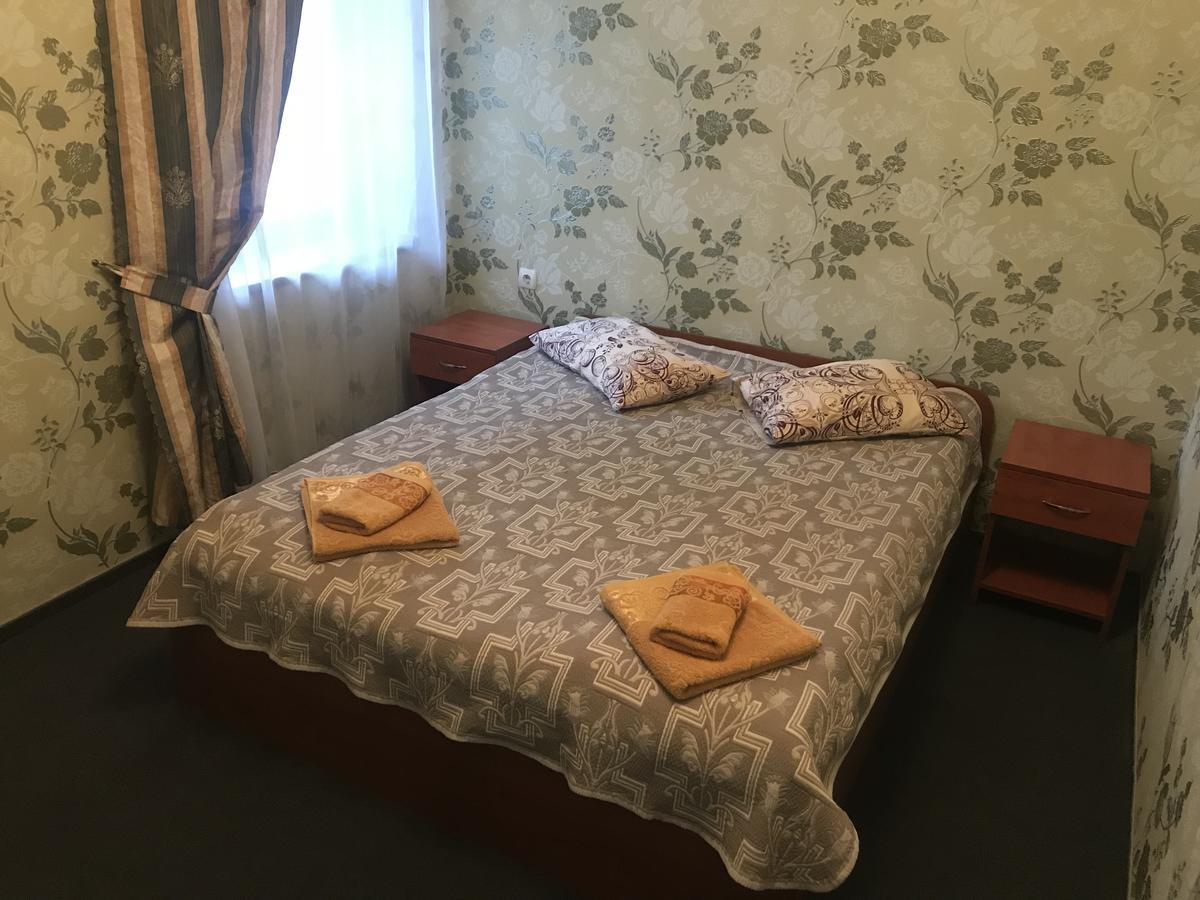 Domino Hotell Berehove  Exteriör bild